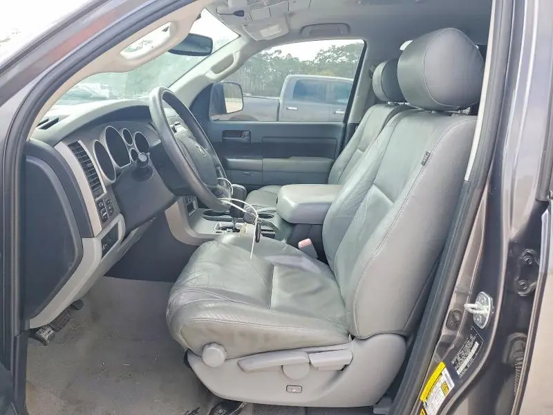 2011 TOYOTA TUNDRA GRADE  