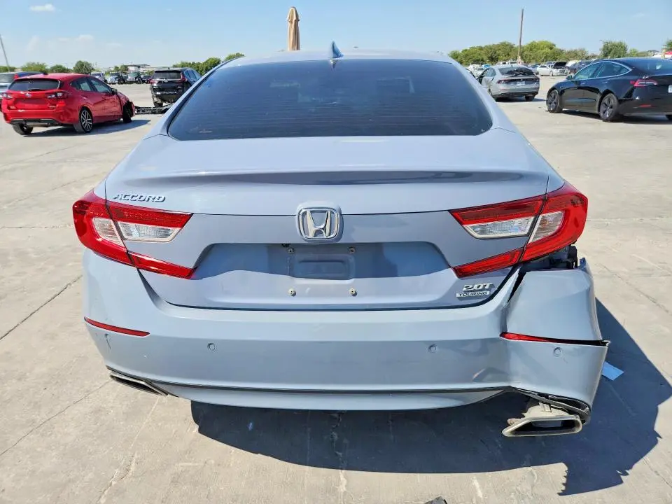 2021 HONDA ACCORD TOURING  