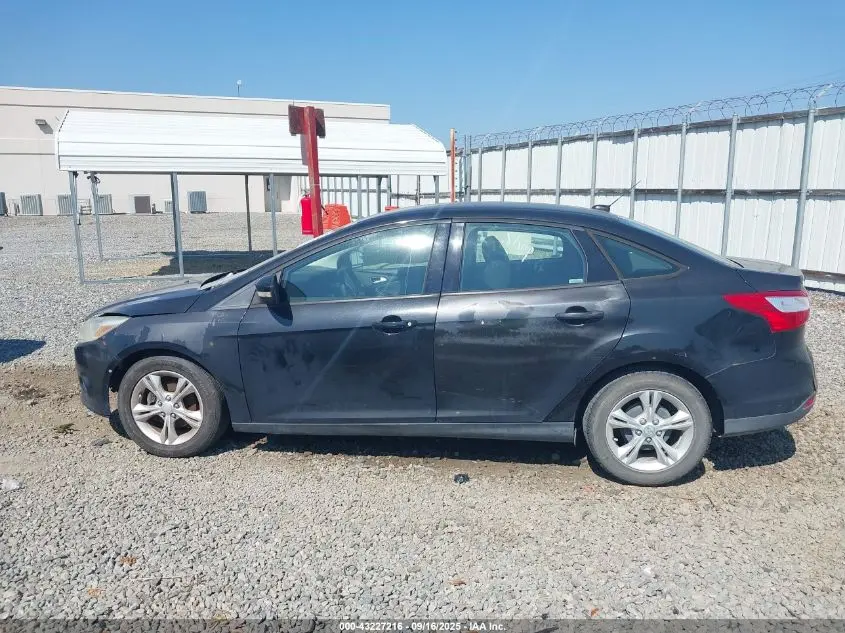 2013 FORD FOCUS SE