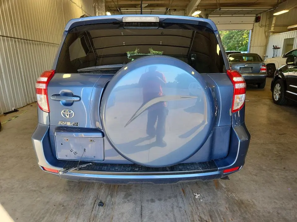 2012 TOYOTA RAV4 BASE  