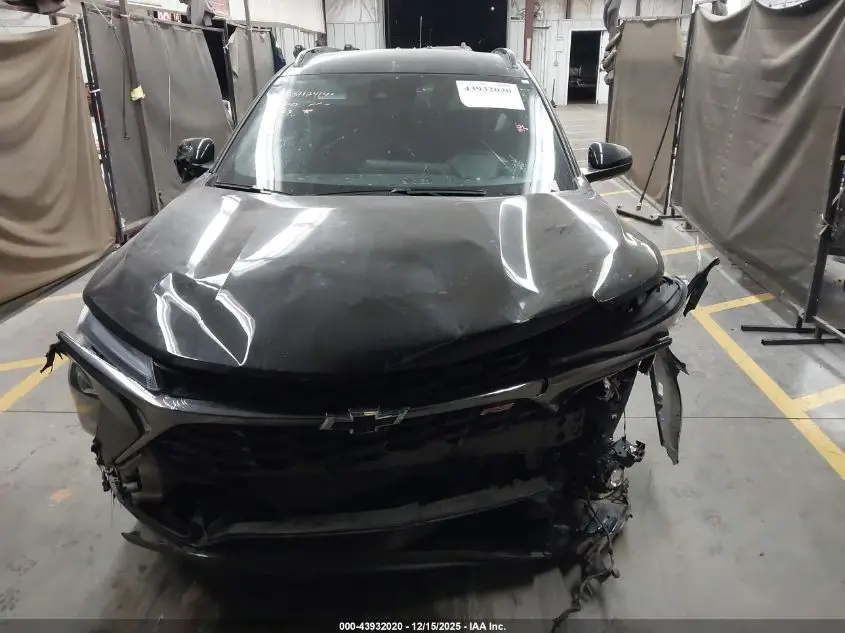 2025 CHEVROLET TRAX FWD 2RS