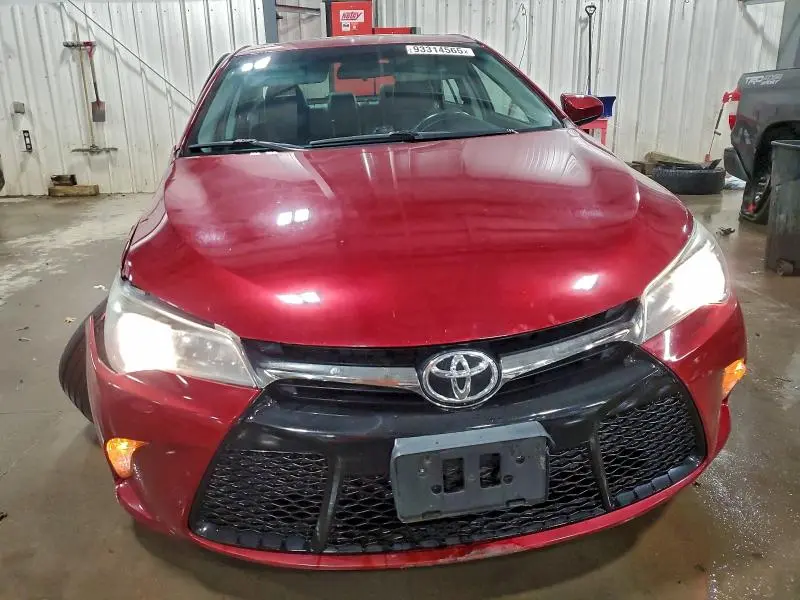 2016 TOYOTA CAMRY LE  