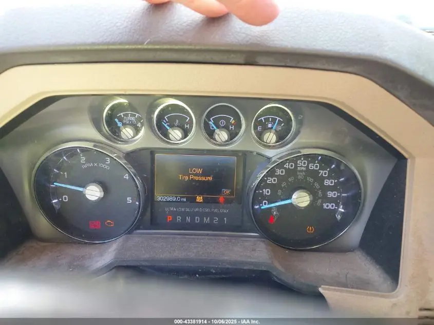 2016 FORD F-250 LARIAT