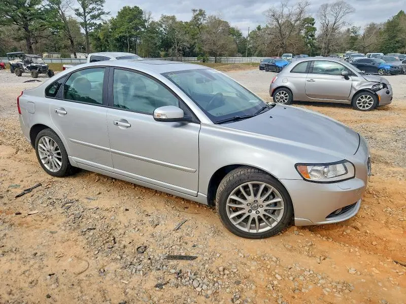 2010 VOLVO S40 2.4I  