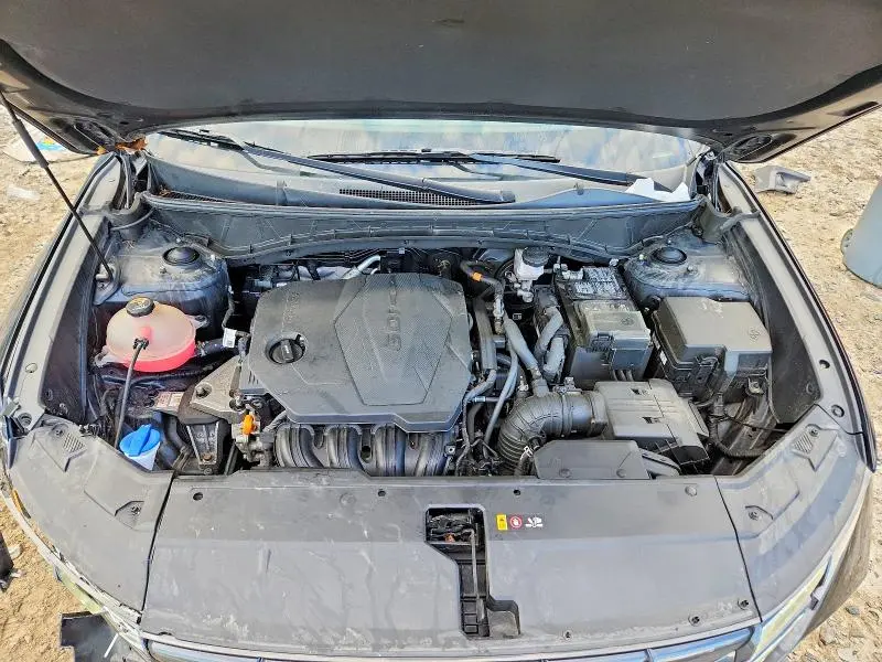 2022 HYUNDAI TUCSON SE  