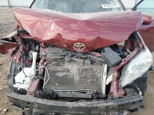 2015 TOYOTA SIENNA LE  