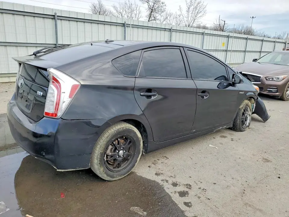 2013 TOYOTA PRIUS THREE  