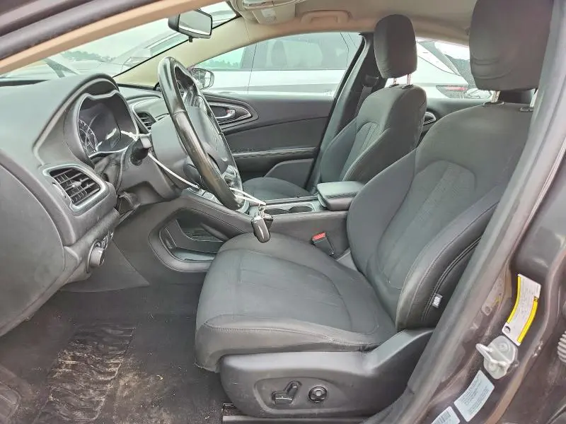 2017 CHRYSLER 200 LX  