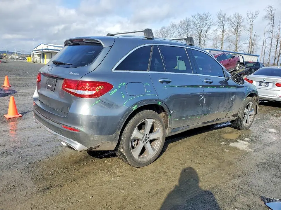 2019 MERCEDES-BENZ GLC 300 4MATIC  