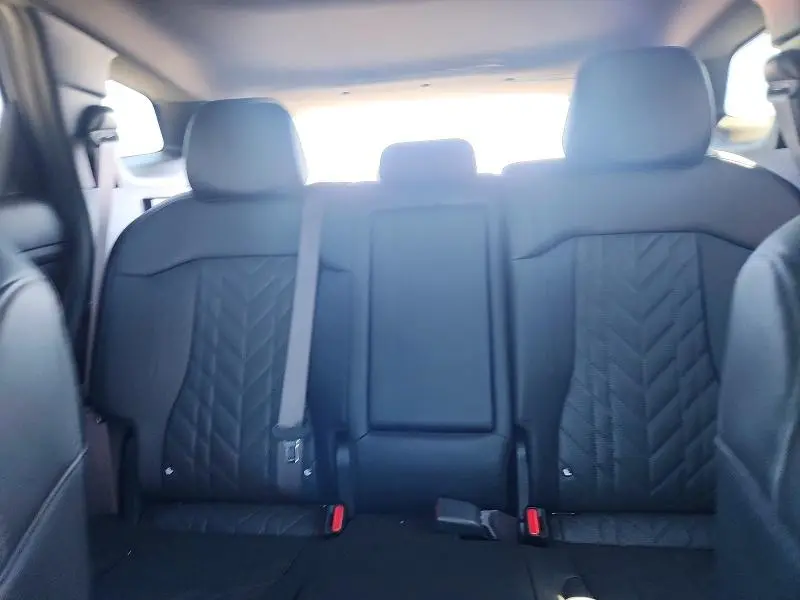 2025 KIA SPORTAGE X LINE  