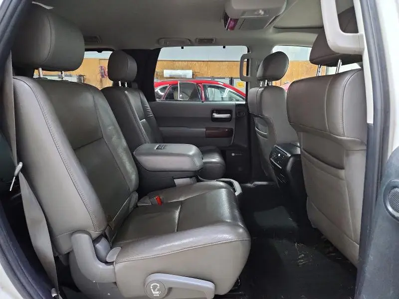 2012 TOYOTA SEQUOIA PLATINUM  