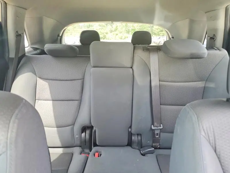 2013 KIA SORENTO LX  