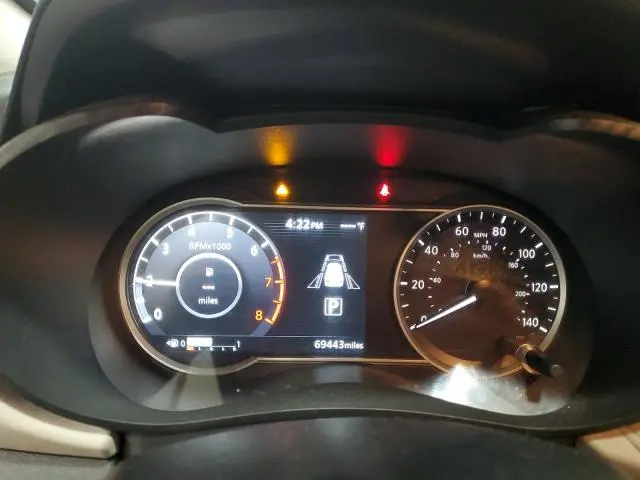 2021 NISSAN VERSA SV  