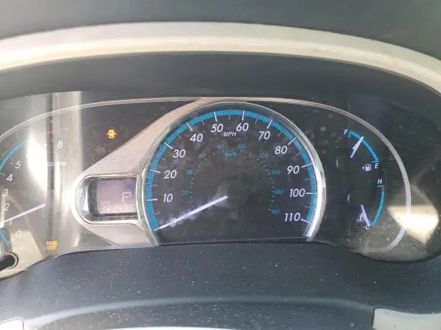 2012 TOYOTA SIENNA XLE  