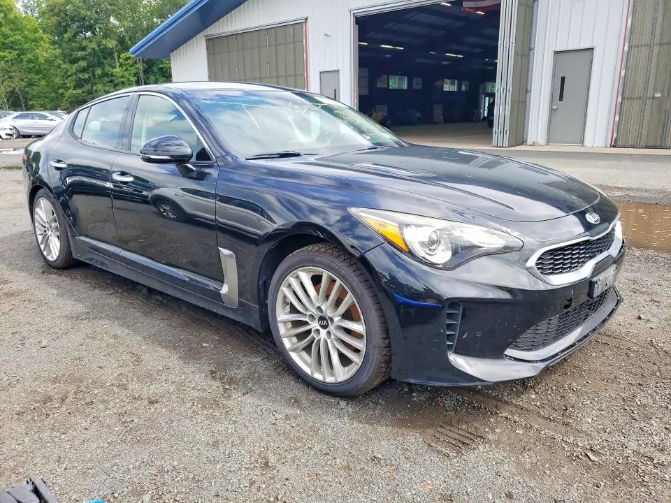 2018 KIA STINGER BASE  