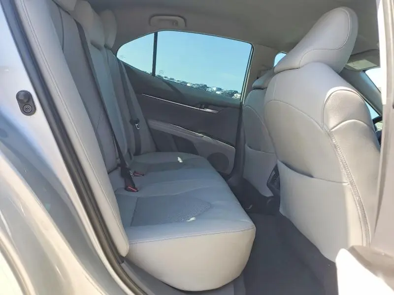 2023 TOYOTA CAMRY XLE  