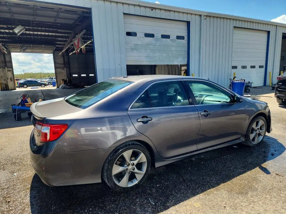 2014 TOYOTA CAMRY SE SPORT  