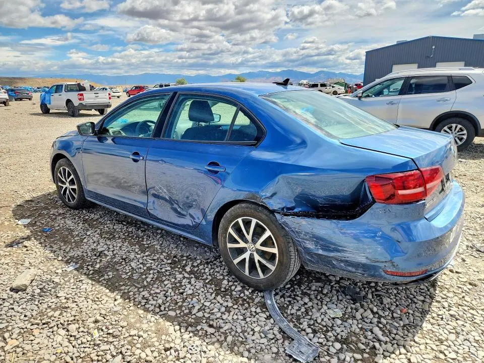 2016 VOLKSWAGEN JETTA SE  