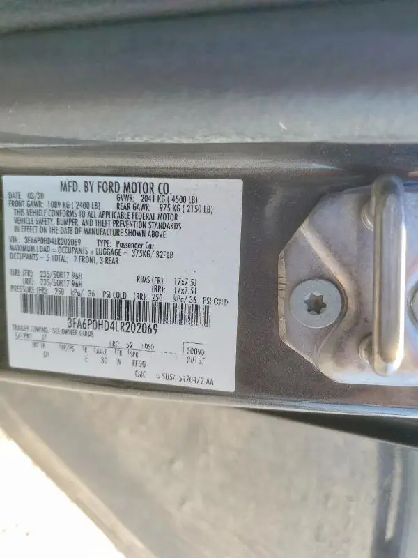 2020 FORD FUSION SE  