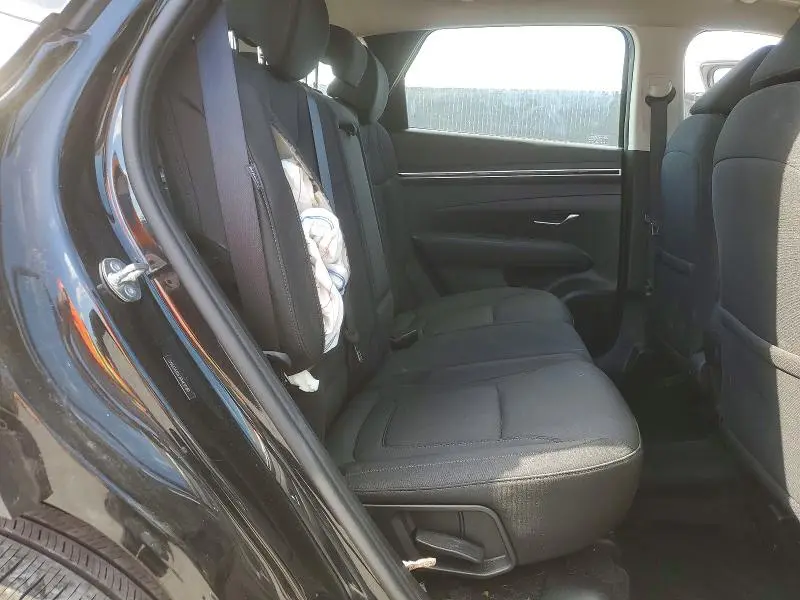 2024 HYUNDAI TUCSON SE  