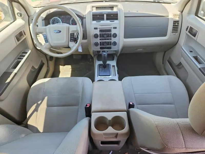 2010 FORD ESCAPE XLT  