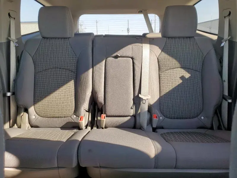 2013 CHEVROLET TRAVERSE LS  