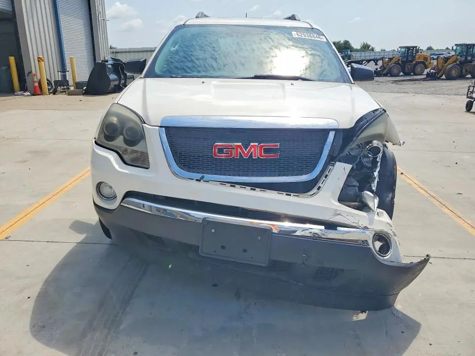 2011 GMC ACADIA SLE  