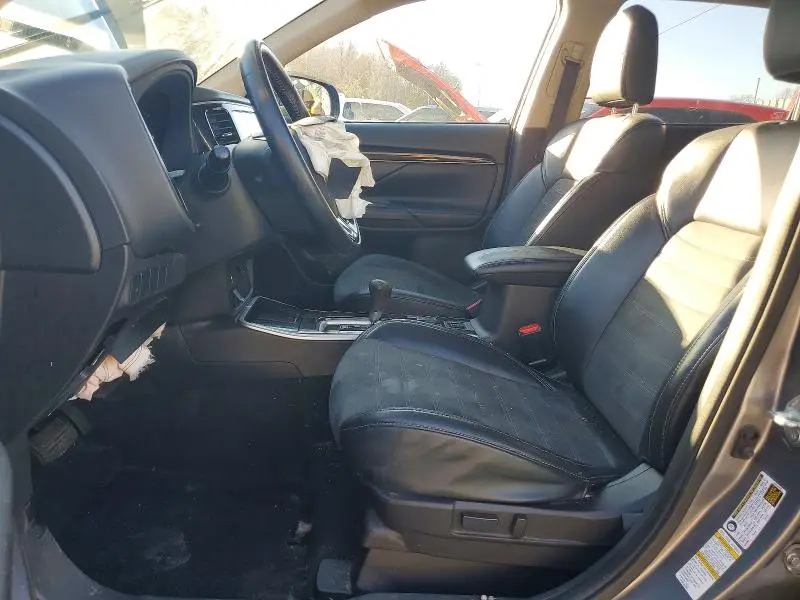 2019 MITSUBISHI OUTLANDER SE  