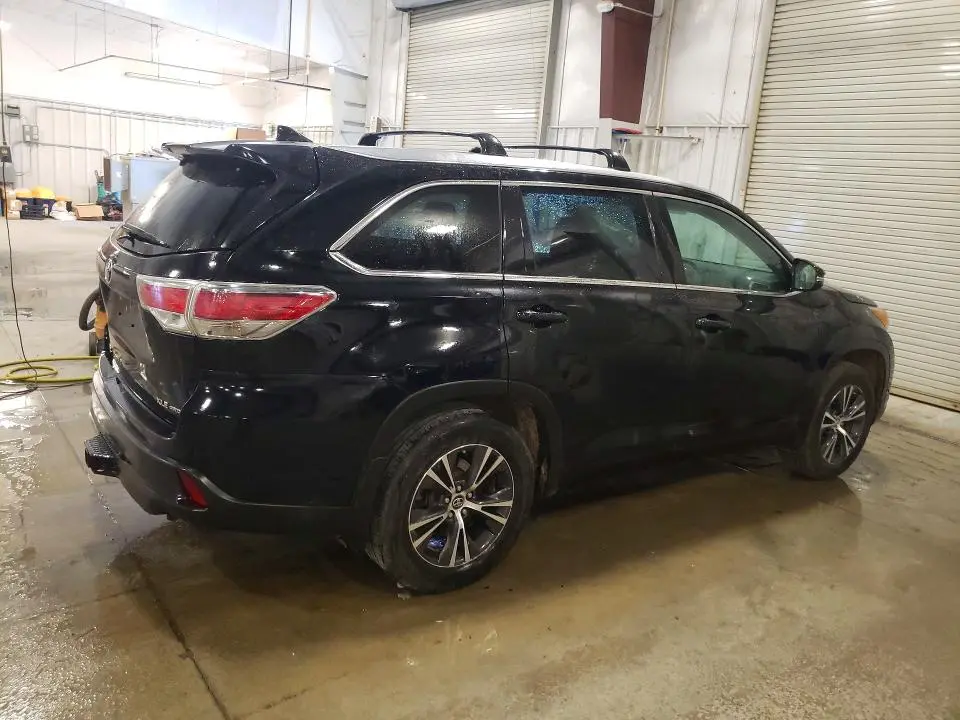 2016 TOYOTA HIGHLANDER XLE  