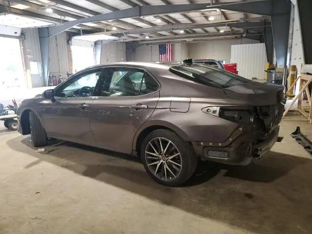 2024 TOYOTA CAMRY XLE  