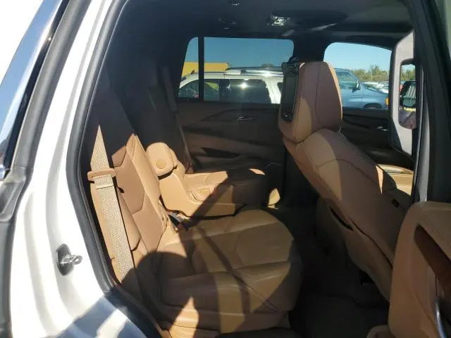 2017 CADILLAC ESCALADE PLATINUM  