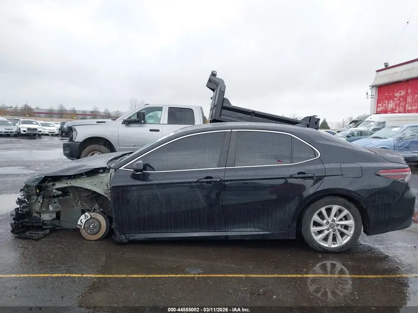 2022 TOYOTA CAMRY LE AWD