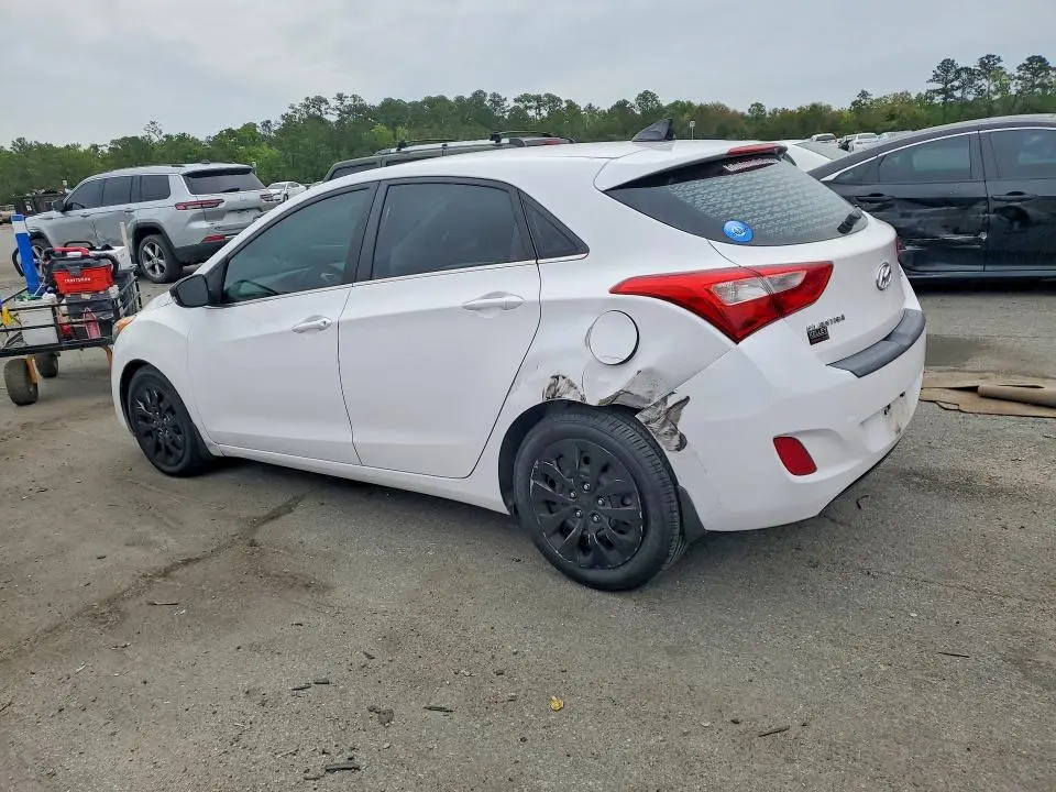 2016 HYUNDAI ELANTRA GT BASE  