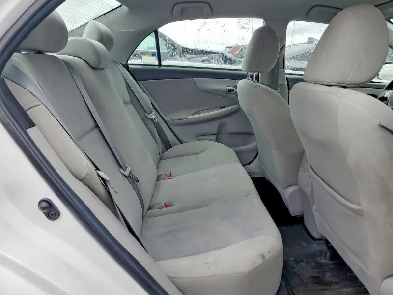 2013 TOYOTA COROLLA LE  