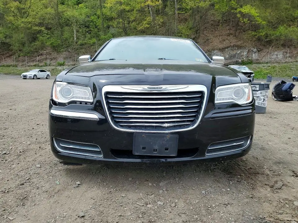 2013 CHRYSLER 300   