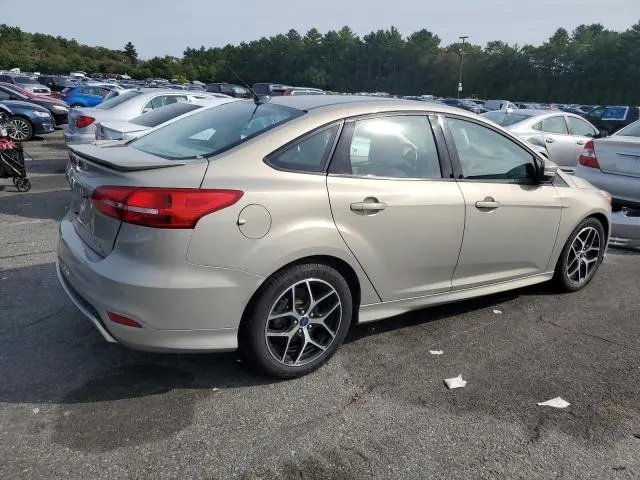 2015 FORD FOCUS SE  
