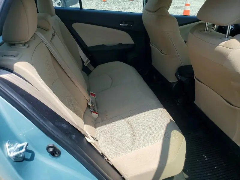 2021 TOYOTA PRIUS LE  