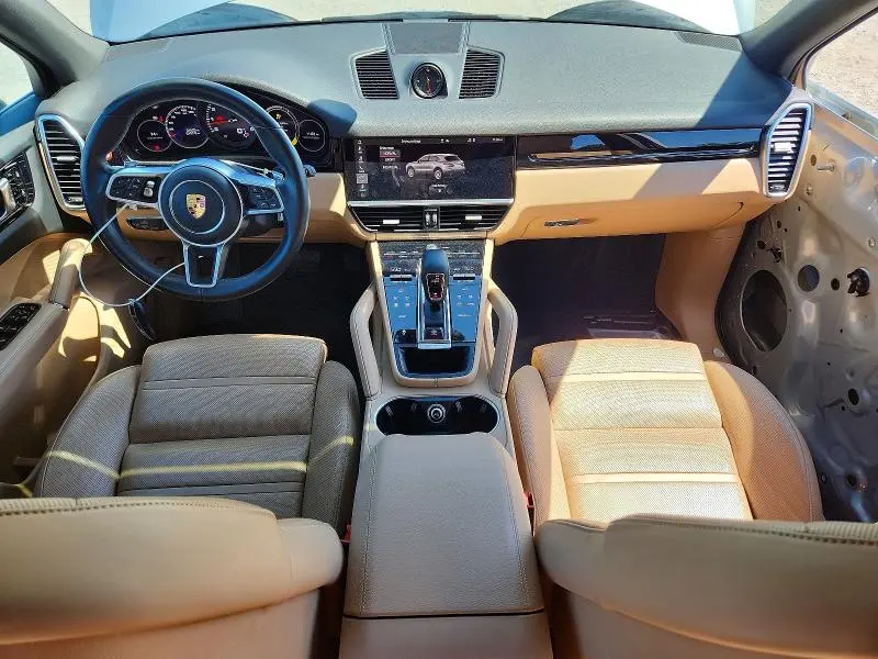 2021 PORSCHE CAYENNE   