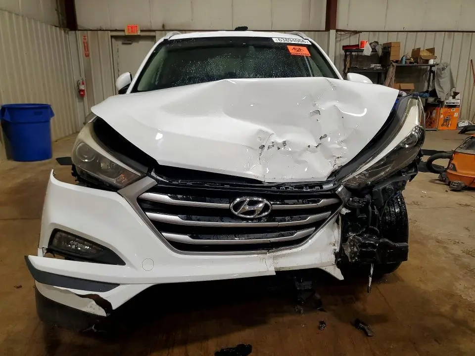 2017 HYUNDAI TUCSON SE PLUS  