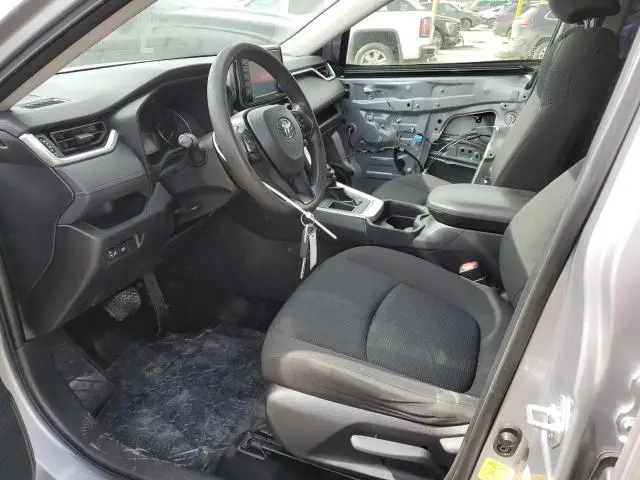 2020 TOYOTA RAV4 LE  