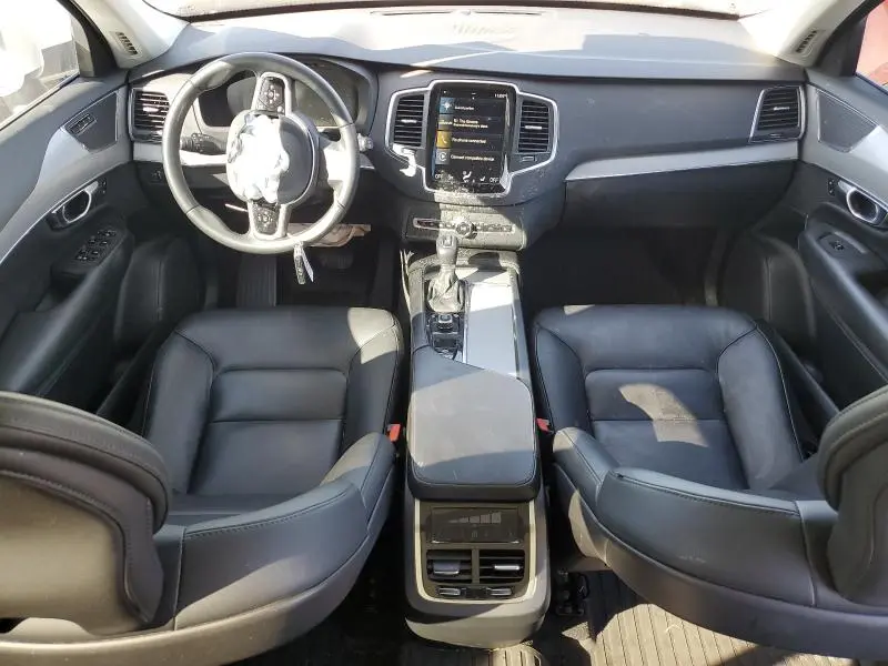 2022 VOLVO XC90 T5 MOMENTUM  