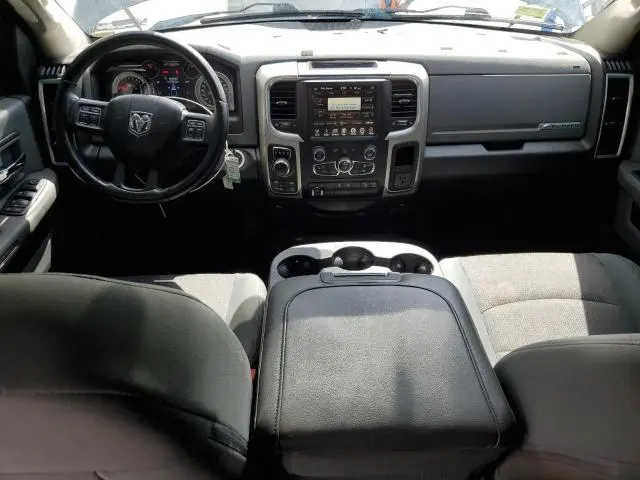 2017 RAM 1500 SLT  