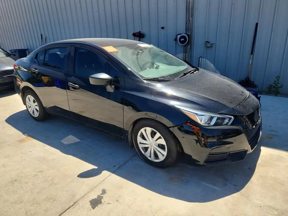 2020 NISSAN VERSA S  
