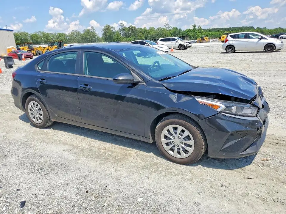 2024 KIA FORTE LX  