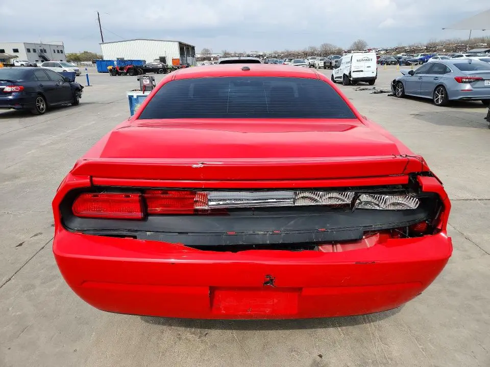 2010 DODGE CHALLENGER SE  