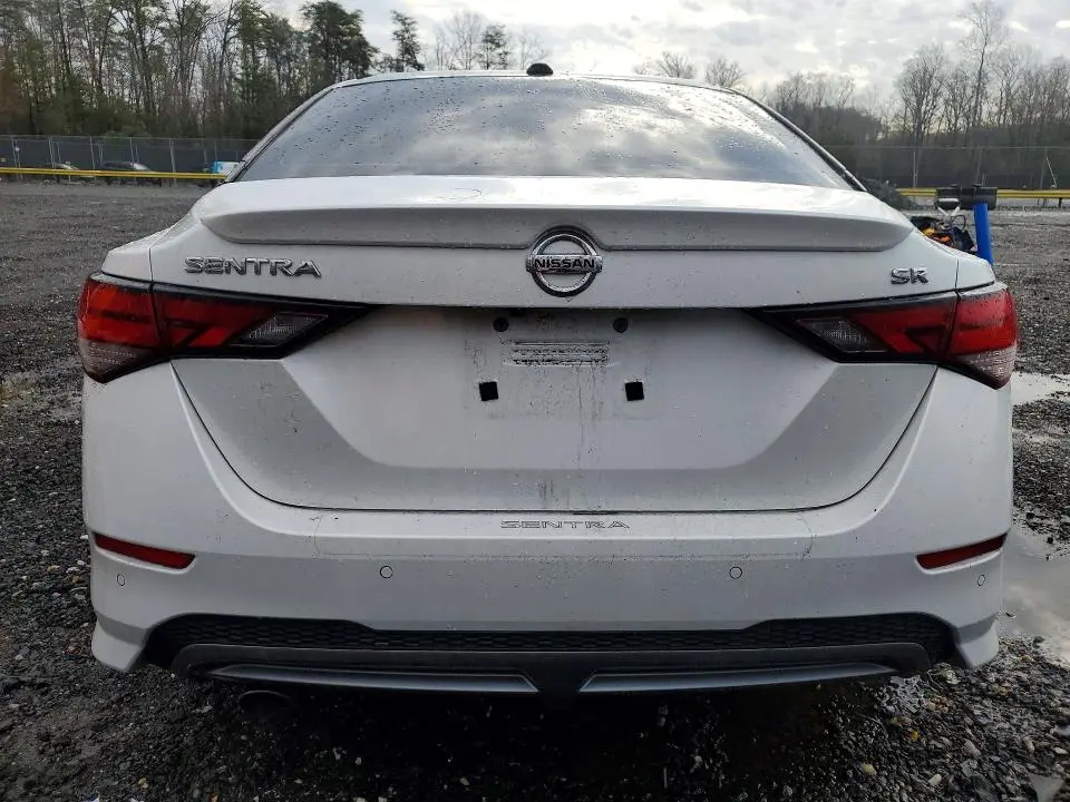 2021 NISSAN SENTRA SR  