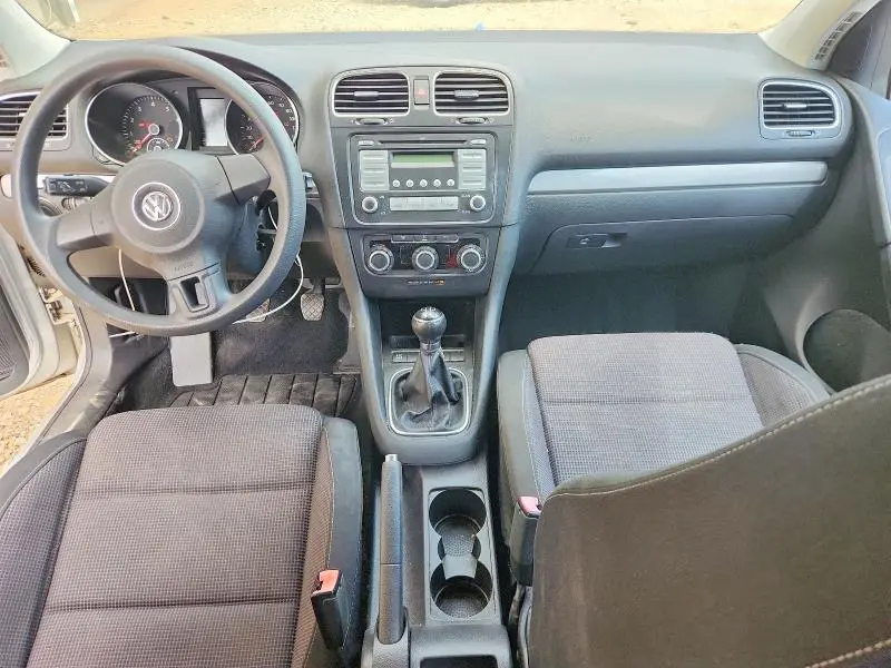 2010 VOLKSWAGEN GOLF   