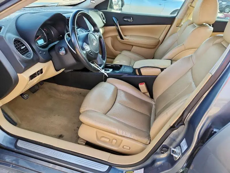 2011 NISSAN MAXIMA S  