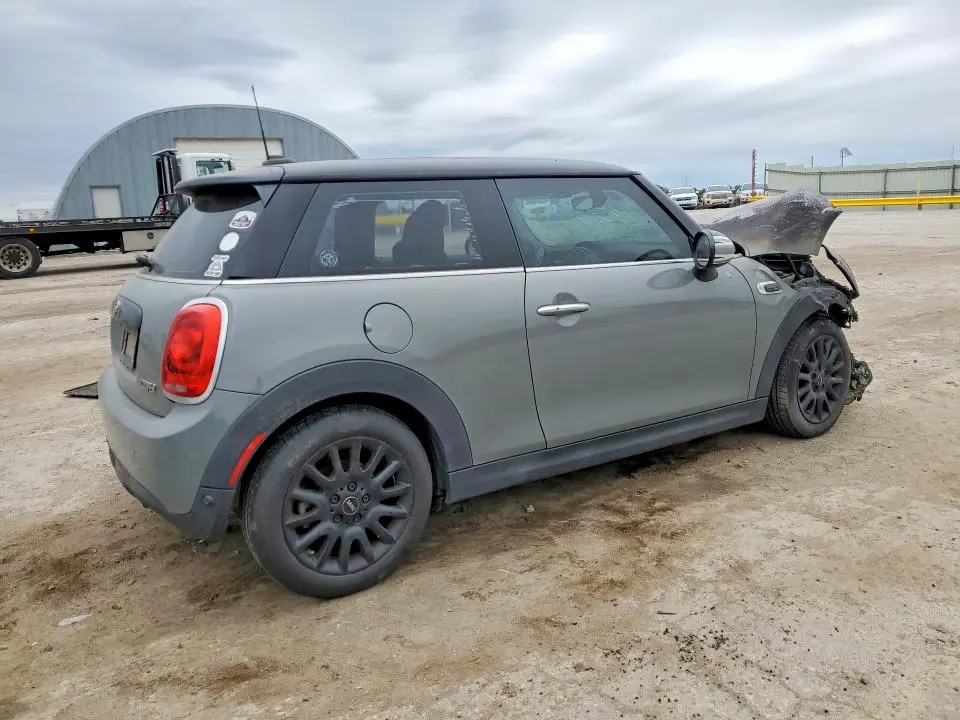 2019 MINI COOPER   