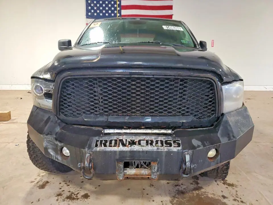 2014 RAM 1500 ST  